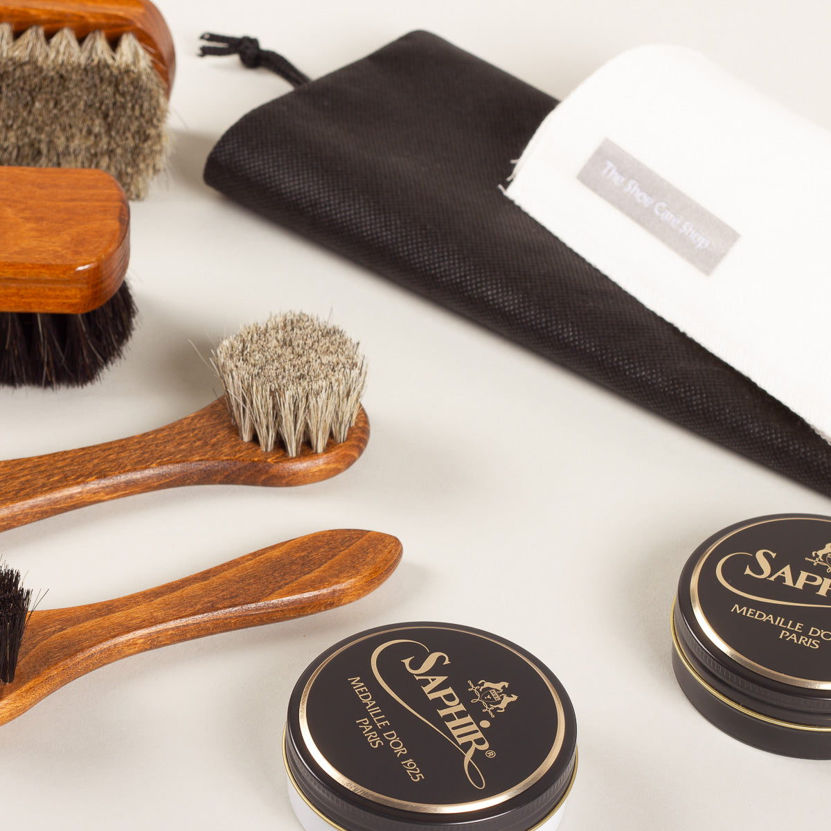Saphir Médaille d'Or Shoe care set - shoe wax
